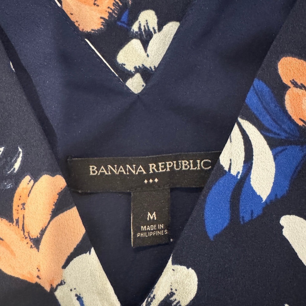 Banana Republic Floral Sleeveless Blouse Womens M Bow Tied Shoulders Deep V Back - Picture 9 of 12